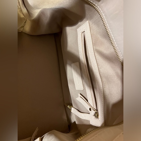 Antonio Melani Bubble leather tote bag, cream blush, NWOT - Picture 3 of 6